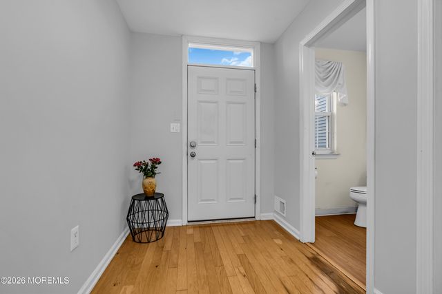 9 Beacon Court 81, Holmdel, NJ 07733
