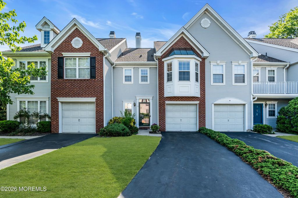 9 Beacon Court 81, Holmdel, NJ 07733