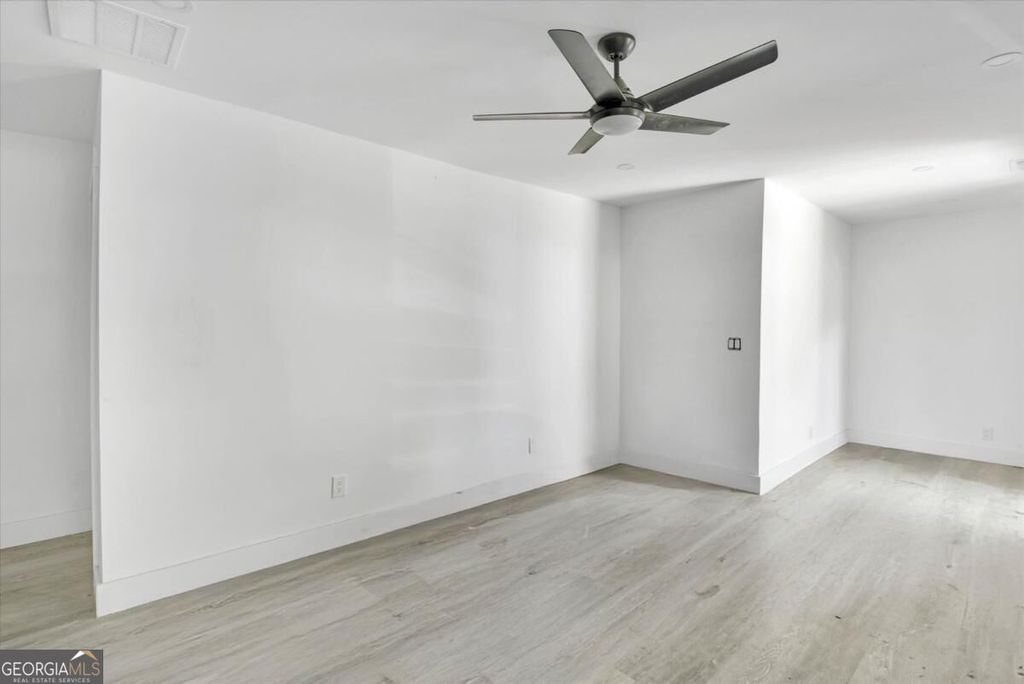 2256 Carey Drive SE, Atlanta, GA 30315 — photo 4