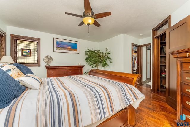 3409 S Jesse James Cir Circle, Sioux Falls, SD 57103