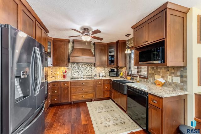 3409 S Jesse James Cir Circle, Sioux Falls, SD 57103