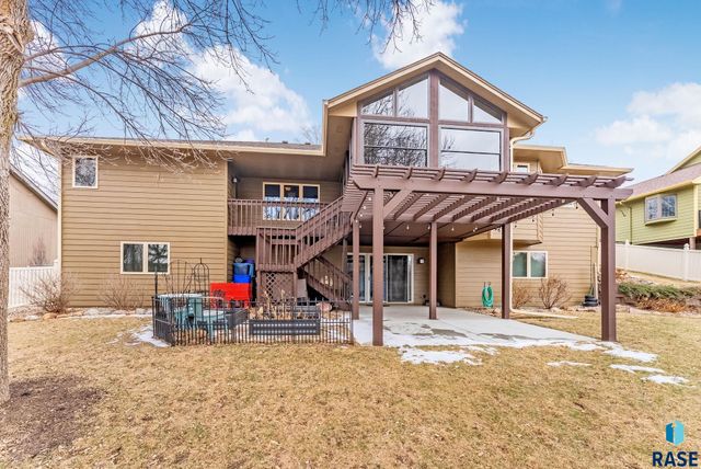3409 S Jesse James Cir Circle, Sioux Falls, SD 57103