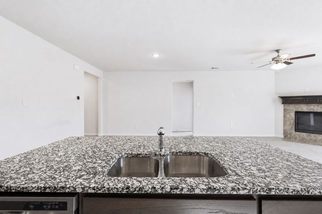3020 Cliffview Drive, Sanger, TX 76266