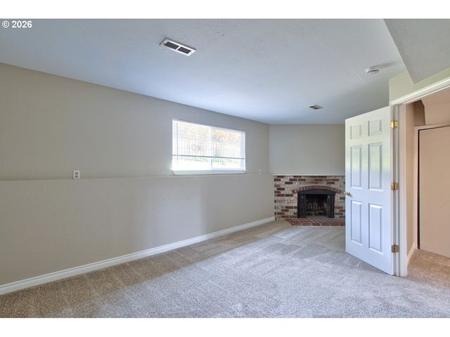 14895 Sw BONNIE BRAE St, Beaverton, OR 97007