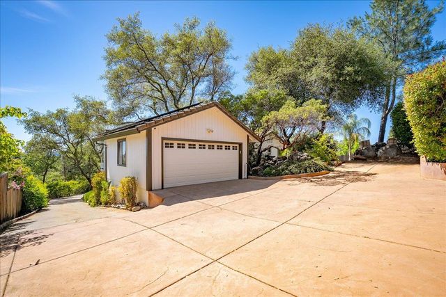 3767 Fairway Dr, Cameron Park, CA 95682
