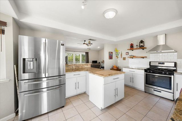 3767 Fairway Dr, Cameron Park, CA 95682