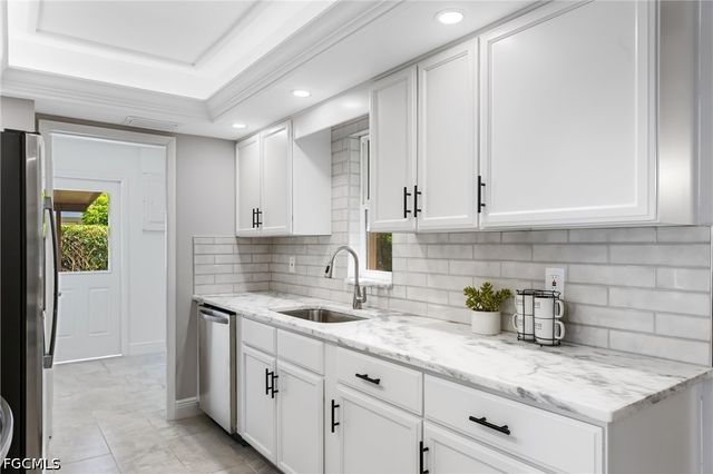 1003 April LN, North Fort Myers, FL 33903