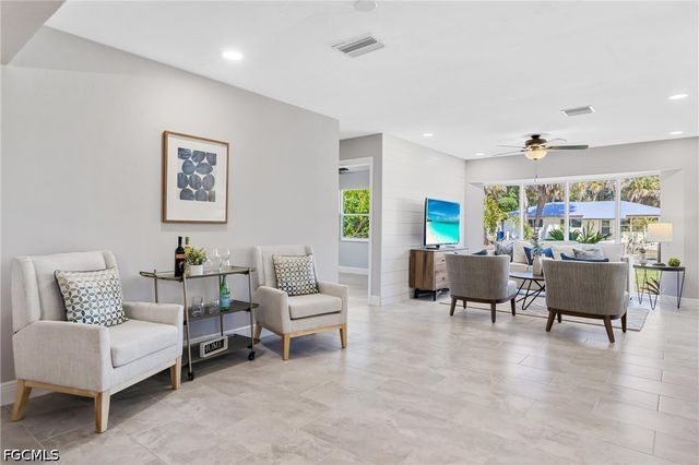1003 April LN, North Fort Myers, FL 33903
