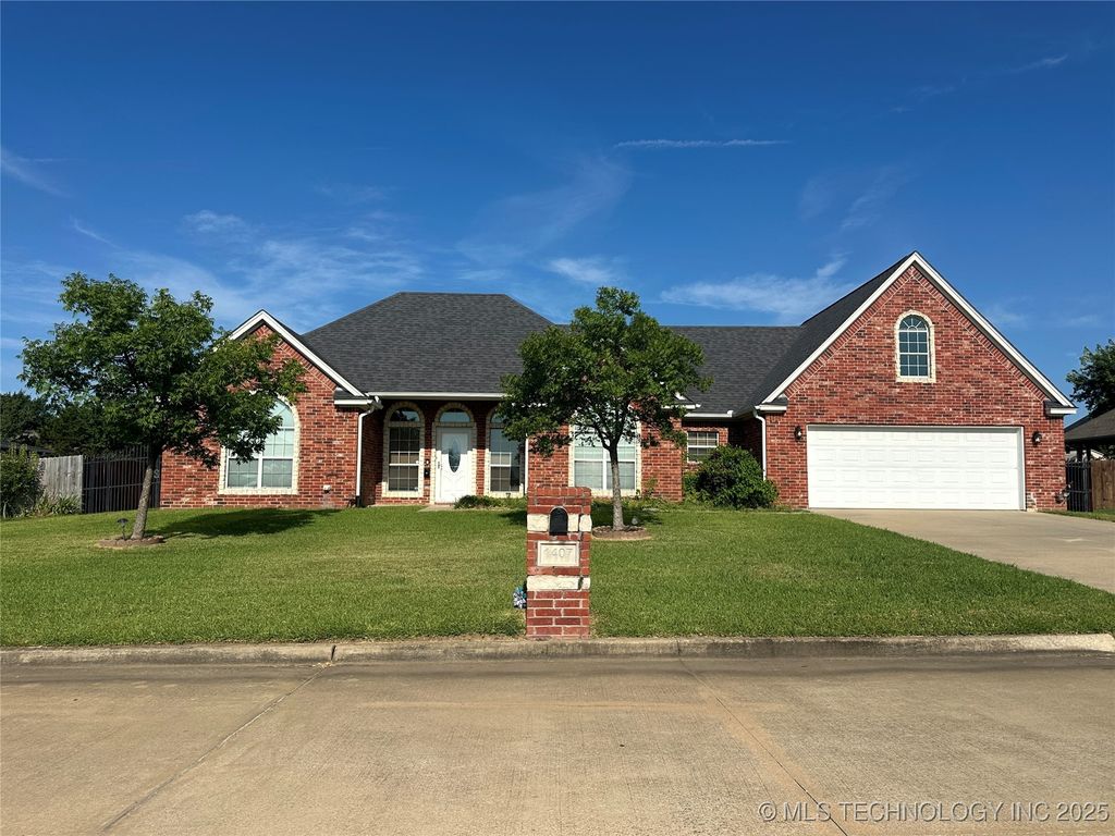 1407 Colt Drive, Durant, OK 74701