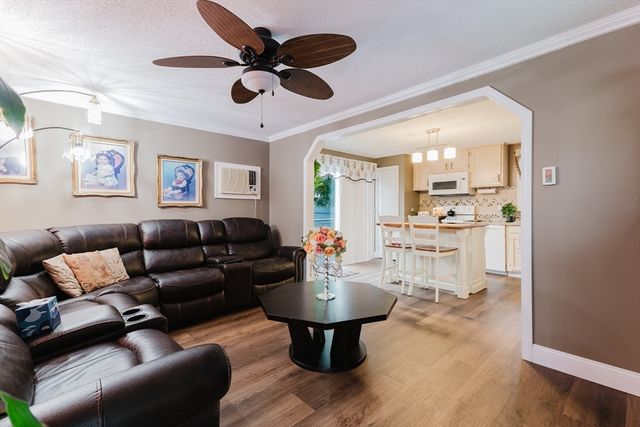 3 Canterberry St, New Bedford, MA 02746