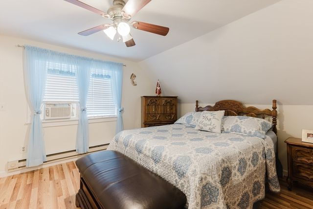 3 Canterberry St, New Bedford, MA 02746
