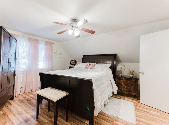 3 Canterberry St, New Bedford, MA 02746