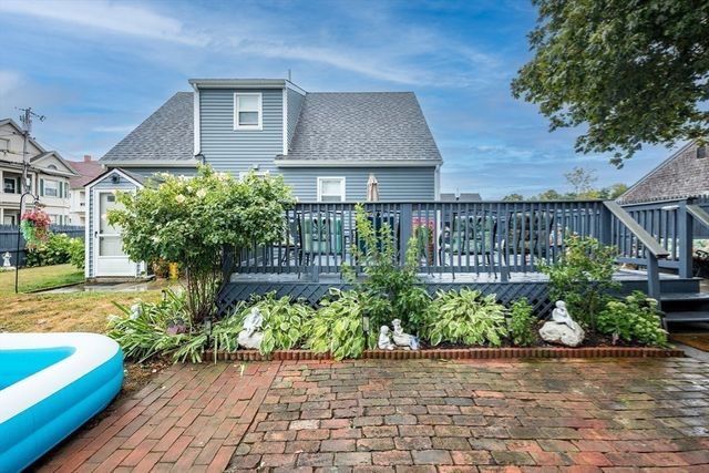 3 Canterberry St, New Bedford, MA 02746