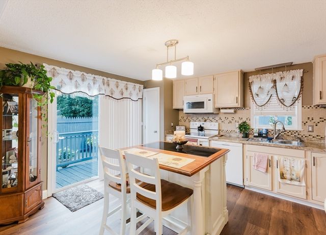 3 Canterberry St, New Bedford, MA 02746