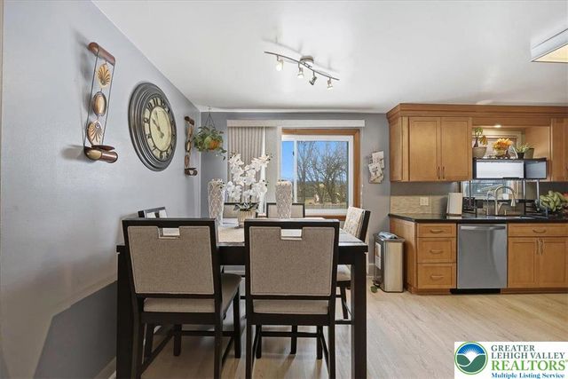 1390 Oakwood Drive, Hanover Twp, PA 18017