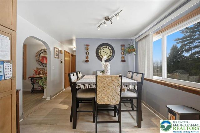 1390 Oakwood Drive, Hanover Twp, PA 18017