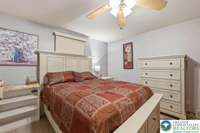 1390 Oakwood Drive, Hanover Twp, PA 18017