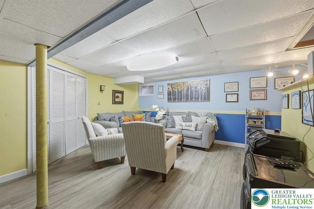 1390 Oakwood Drive, Hanover Twp, PA 18017