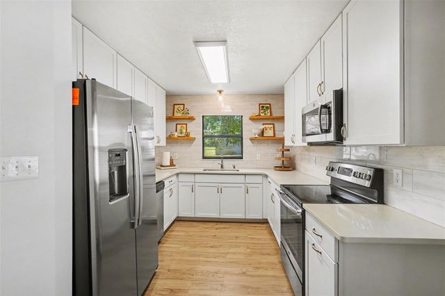 851 ROLLING WOODS LANE, Lakeland, FL 33813