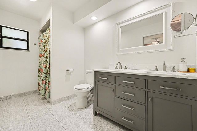 851 ROLLING WOODS LANE, Lakeland, FL 33813