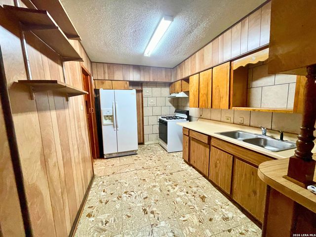 746 GULF ST., San Antonio, TX 78202