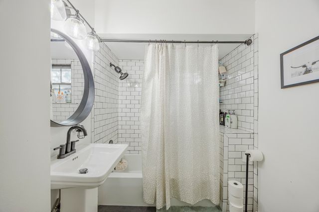 207 E Wilson Avenue, Whitney, TX 76692