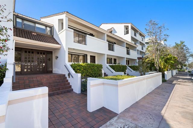 2600 Cardena Street PH4, Coral Gables, FL 33134