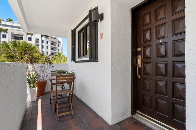 2600 Cardena Street PH4, Coral Gables, FL 33134