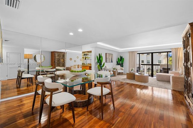 2600 Cardena Street PH4, Coral Gables, FL 33134