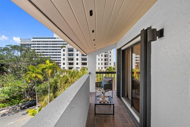 2600 Cardena Street PH4, Coral Gables, FL 33134