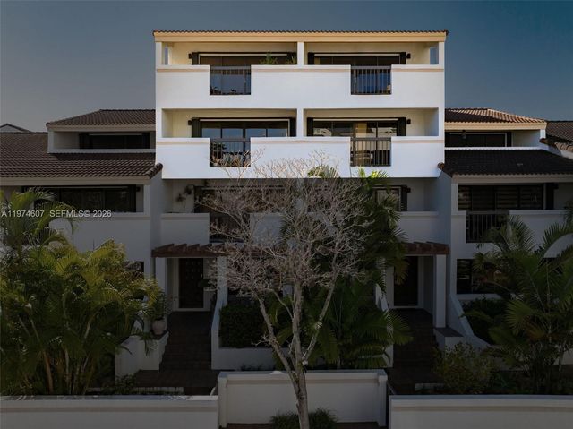 2600 Cardena Street PH4, Coral Gables, FL 33134