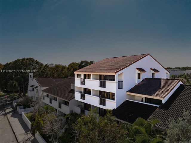 2600 Cardena Street PH4, Coral Gables, FL 33134