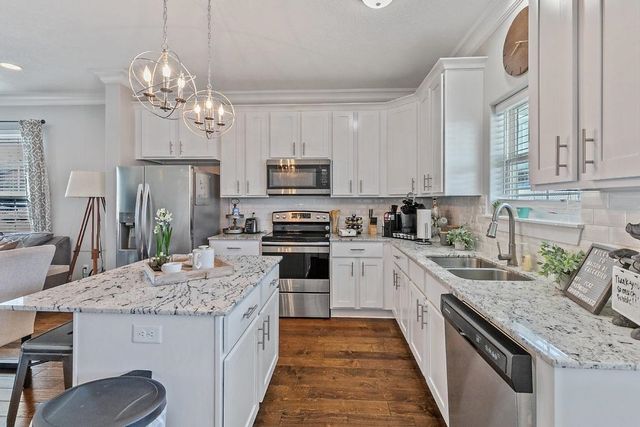 211 W Clarence St Street, Lake Charles, LA 70601