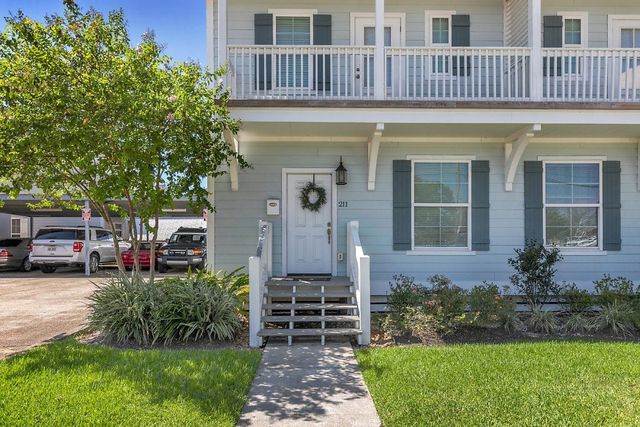 211 W Clarence St Street, Lake Charles, LA 70601
