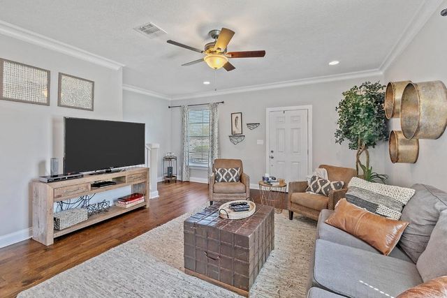 211 W Clarence St Street, Lake Charles, LA 70601