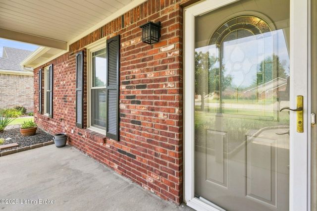 1722 Summerlin Place Pl, Jeffersonville, IN 47130