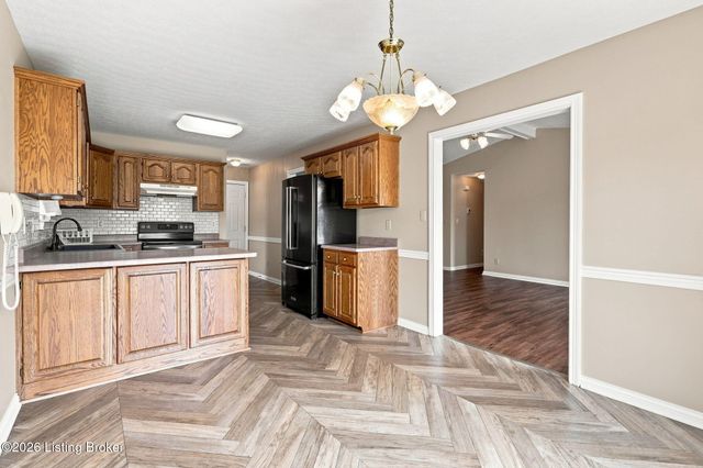 1722 Summerlin Place Pl, Jeffersonville, IN 47130