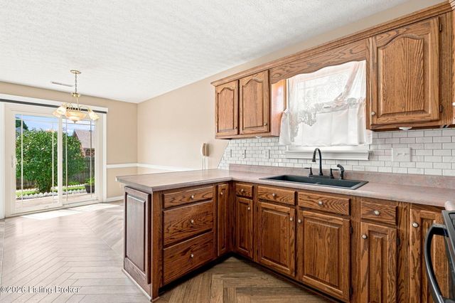 1722 Summerlin Place Pl, Jeffersonville, IN 47130