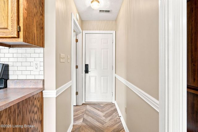 1722 Summerlin Place Pl, Jeffersonville, IN 47130