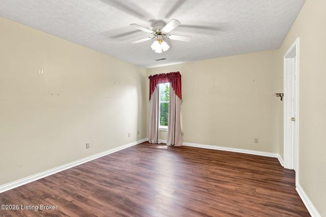 1722 Summerlin Place Pl, Jeffersonville, IN 47130