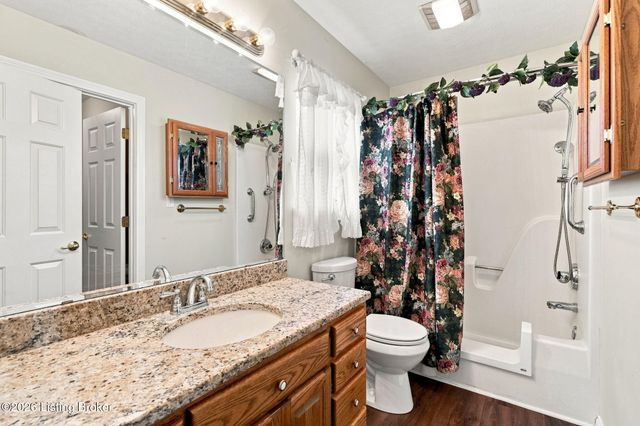 1722 Summerlin Place Pl, Jeffersonville, IN 47130