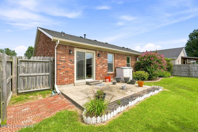 1722 Summerlin Place Pl, Jeffersonville, IN 47130