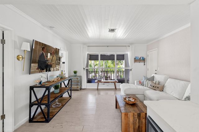 1025 CASUARINA Road 7, Delray Beach, FL 33483