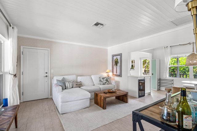 1025 CASUARINA Road 7, Delray Beach, FL 33483