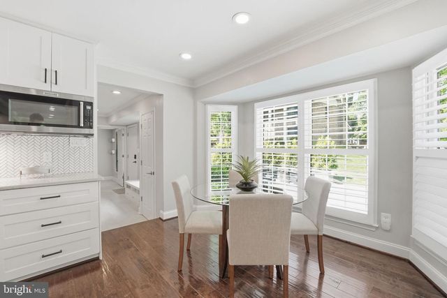2638 OAKTON GLEN DR, Vienna, VA 22181