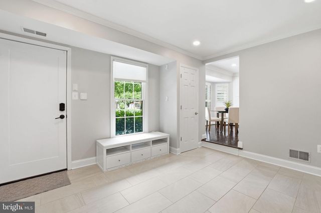 2638 OAKTON GLEN DR, Vienna, VA 22181