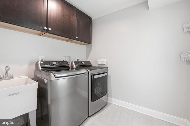 2638 OAKTON GLEN DR, Vienna, VA 22181