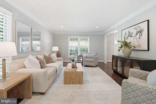 2638 OAKTON GLEN DR, Vienna, VA 22181