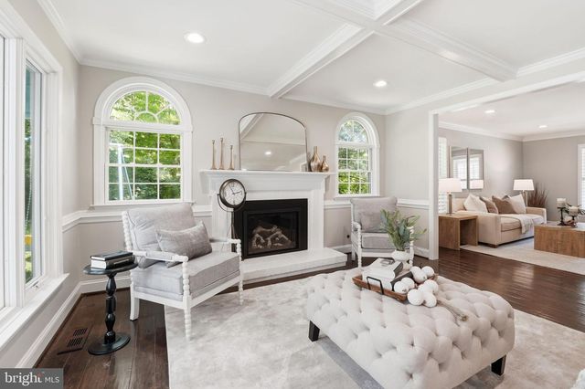 2638 OAKTON GLEN DR, Vienna, VA 22181