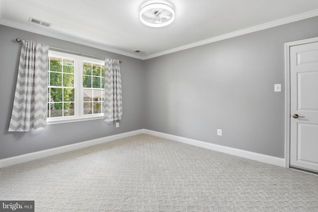 2638 OAKTON GLEN DR, Vienna, VA 22181